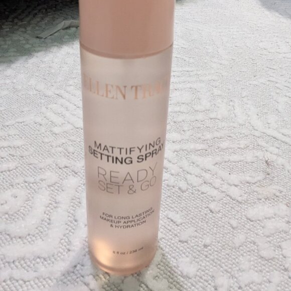 Pink Korean Skincare Bundle - Picture 10 of 12